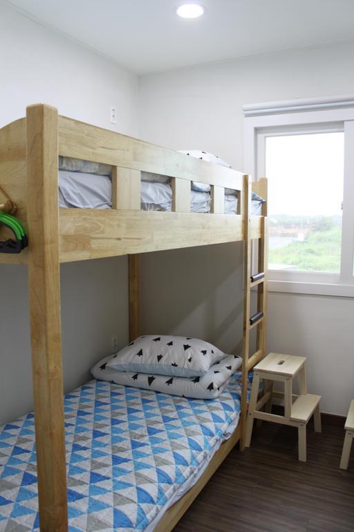 Warak Guesthouse Jeju Cameră foto